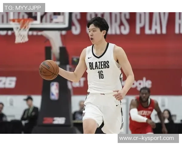 杨瀚森:具备约基奇进攻潜力需在比赛中展现自我 杨瀚森:具备约基奇进攻潜力需在比赛中展现自我